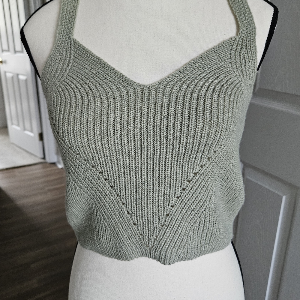Vero Moda Sage Green Ribbed V-Neck Cropped Knit Tank